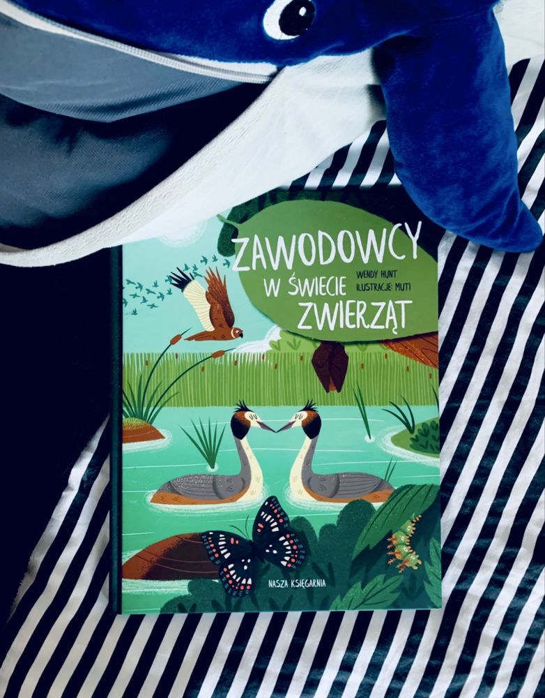 Książka Zawodowcy w świecie zwierząt.