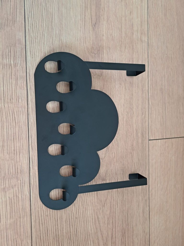 Wieszak metalowy czarny chmurka