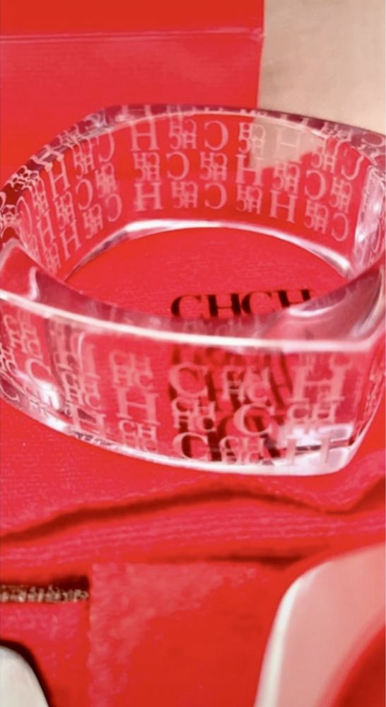 Pulseiras e aneis Carolina Herrera