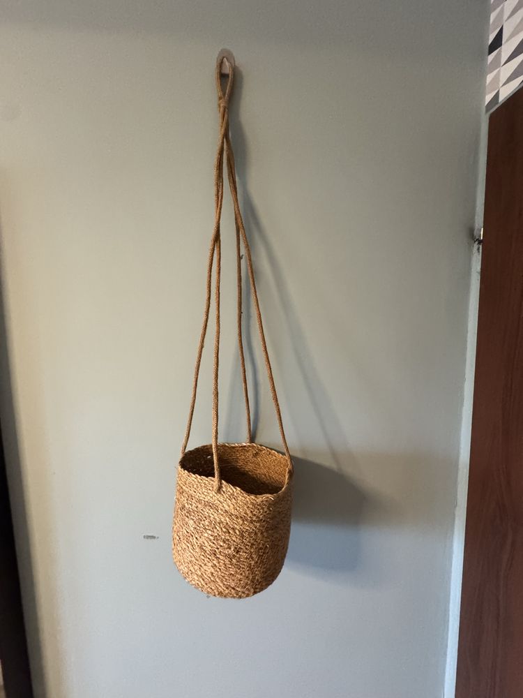 Wisząca doniczka osłonka wiklinowa Boho style rustykalna 20 cm