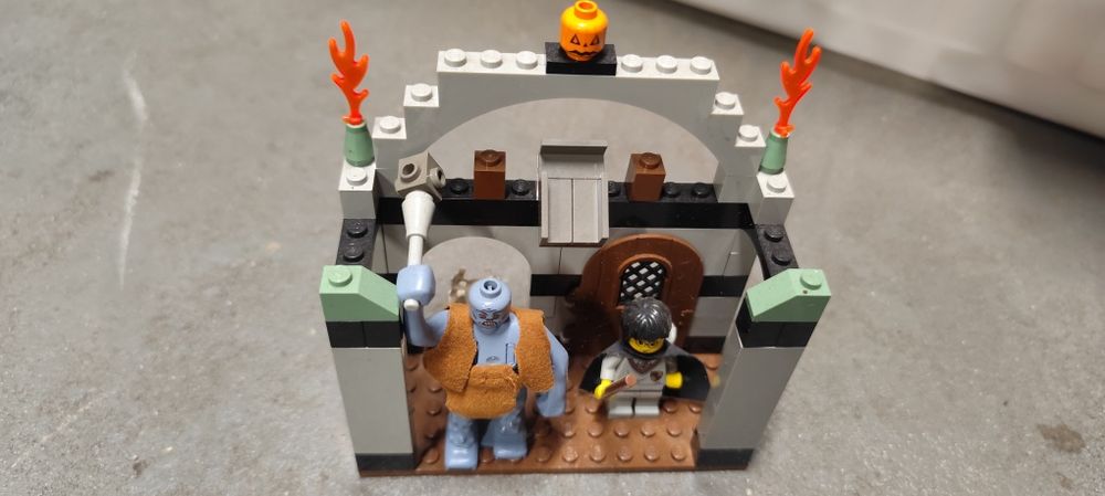 LEGO Harry Potter 4712 Trol na wolności