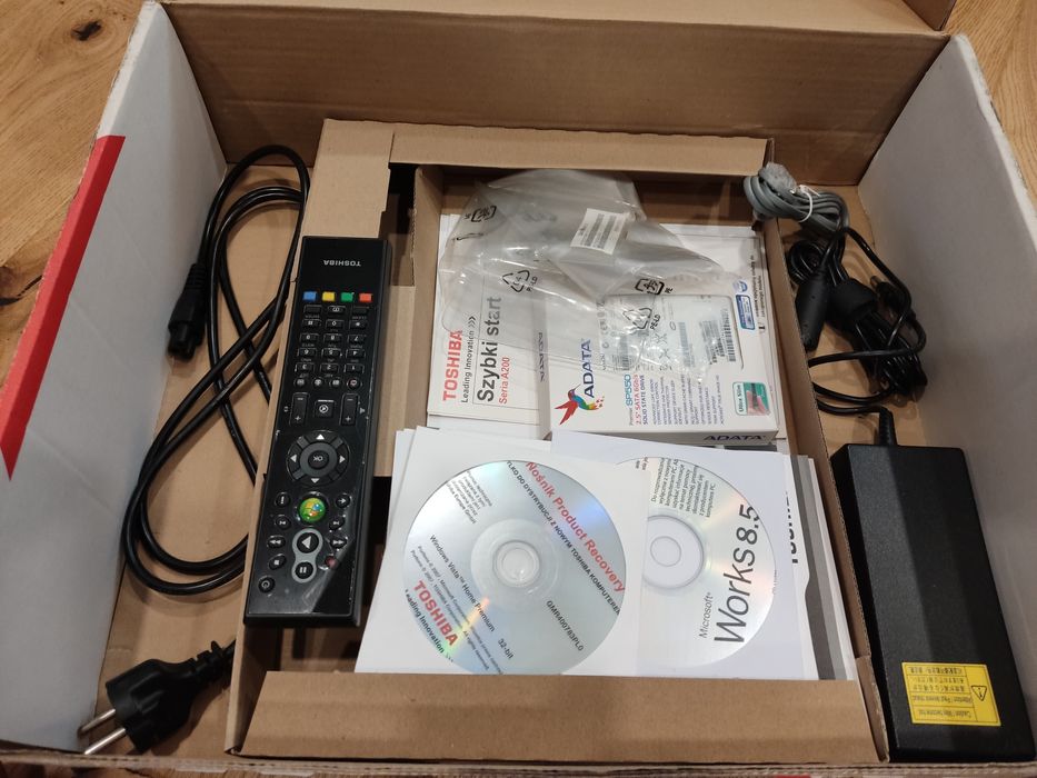 Toshiba Satellite A200-1J6