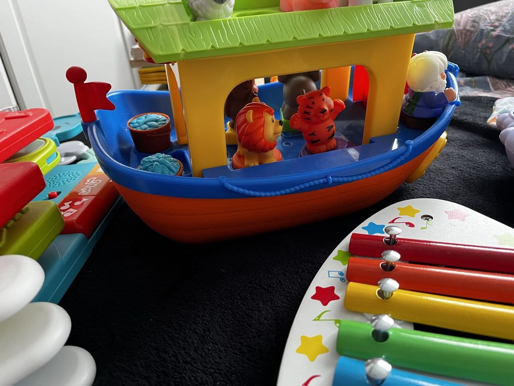 Zestaw giga zabawek dla niemowlaka roczniaka Fisher Price Dumel Vtech