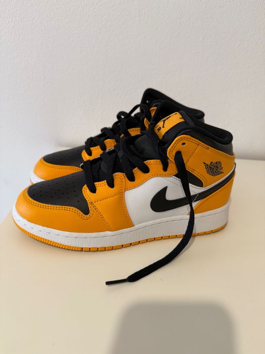 Air Jordan Mid 1 unissex 37,5