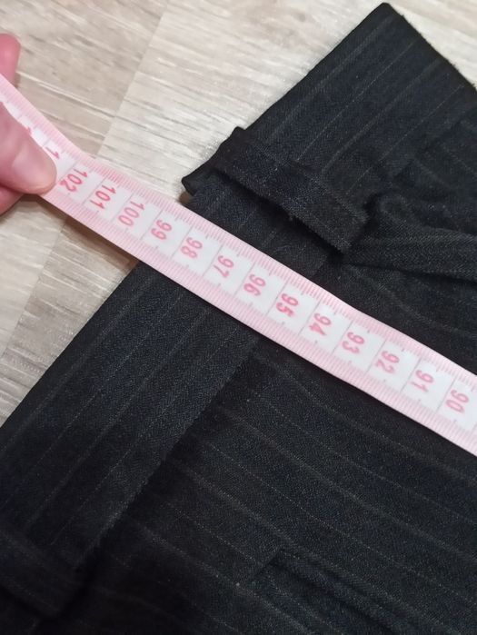 Garnitur z kamizelką plus spodnie. Komplet