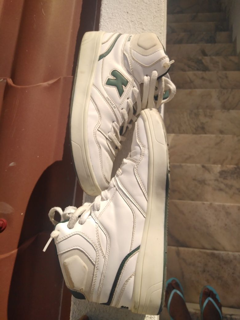 Tênis branco e verde|KELME 40