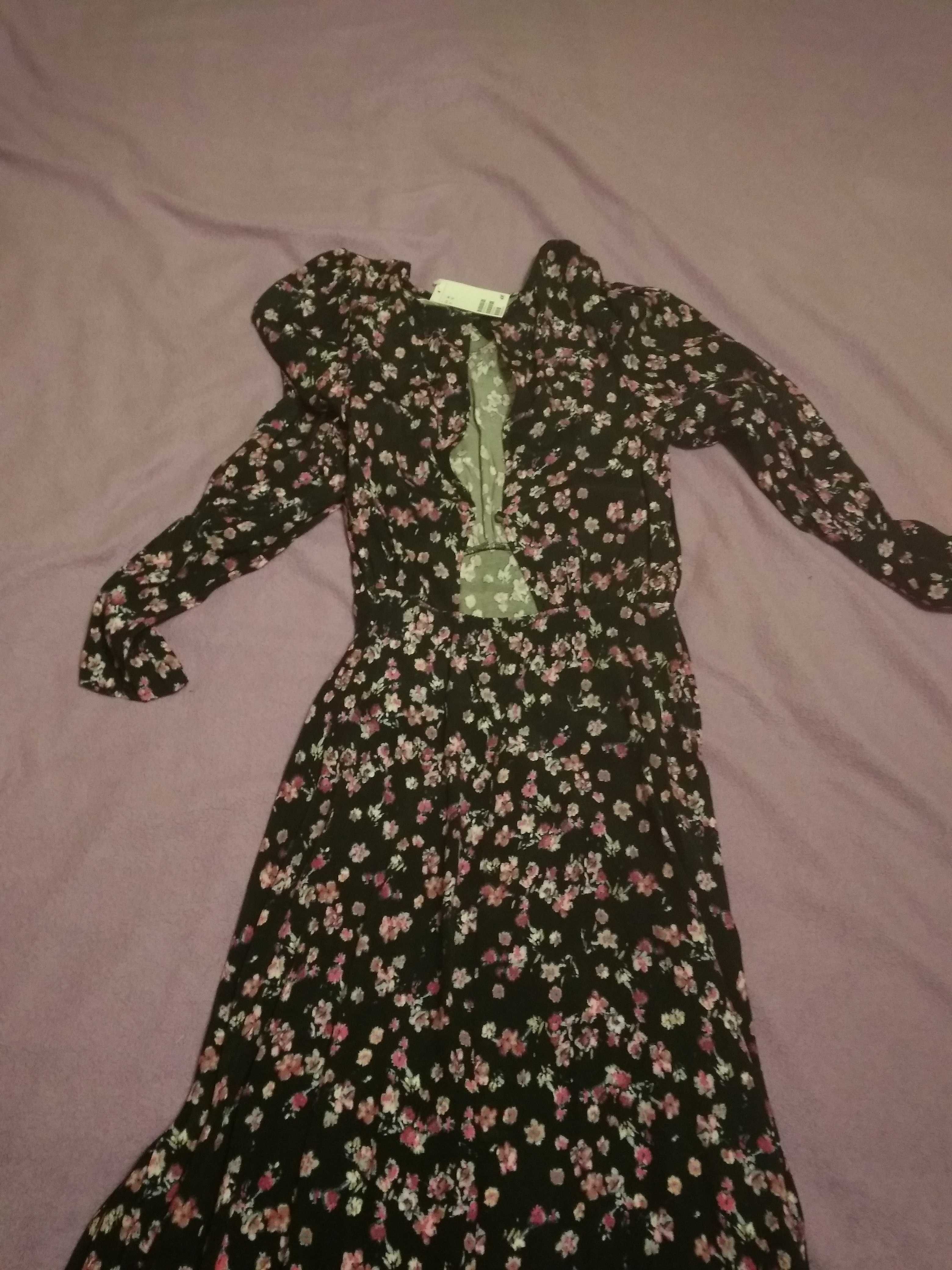 Sukienka z bufiastymi rękawami H&M