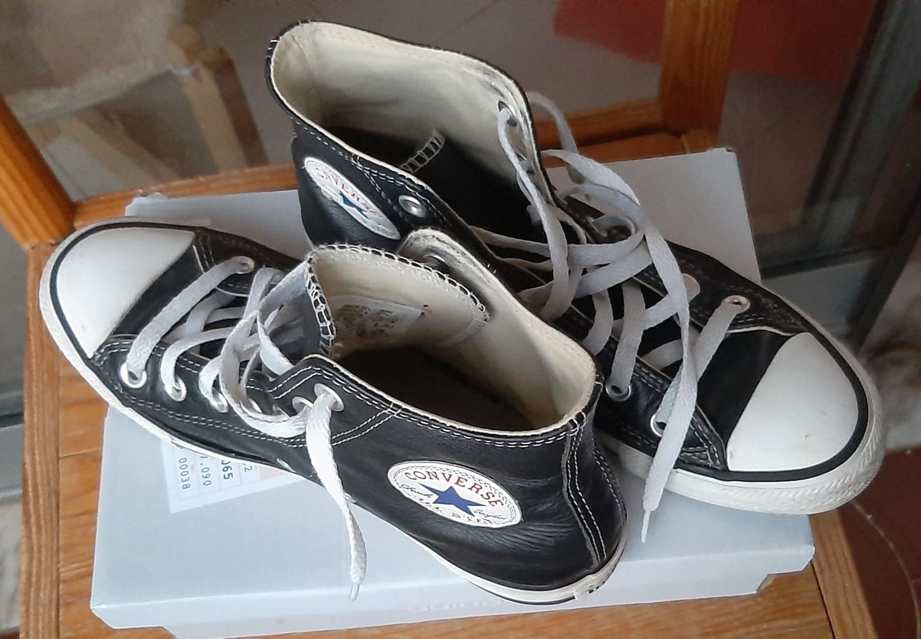 Tenis All Star n38 originais, em pele bom estado