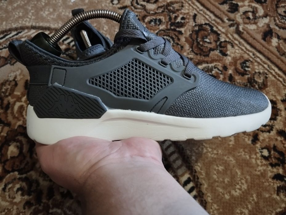 Продам оригінал кросівки Kappa