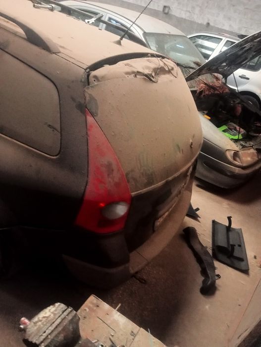 Vendo Renault Megane a peças