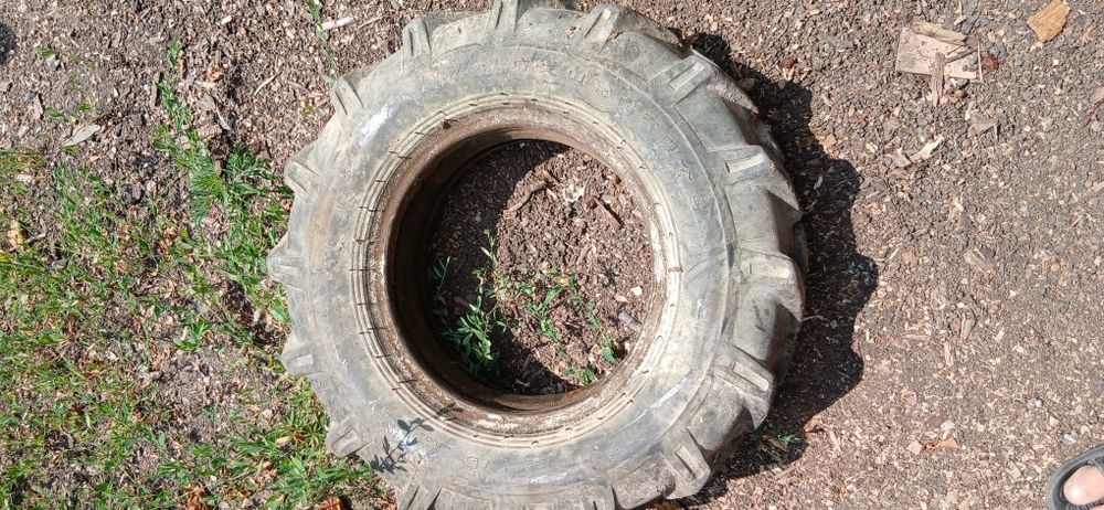 Продам колесо 6×12  скат камера до мотоблока