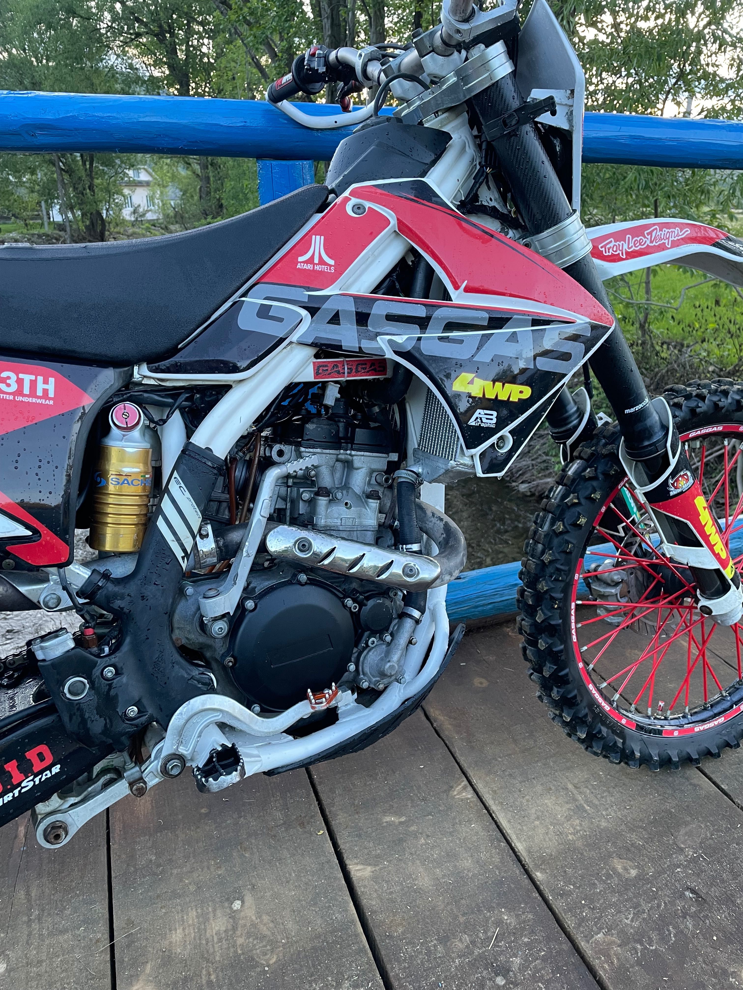 Продам мотоцикл GAS GAS250