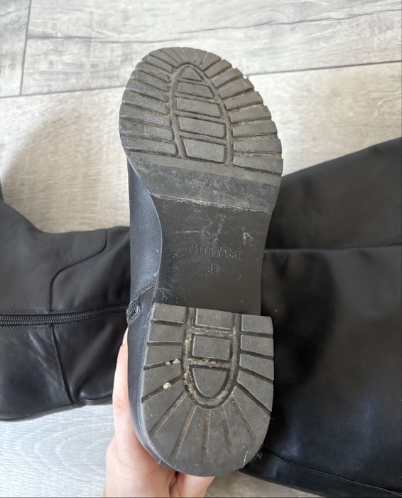 Продам кожанные сапоги Vitto Rossi 38 размера