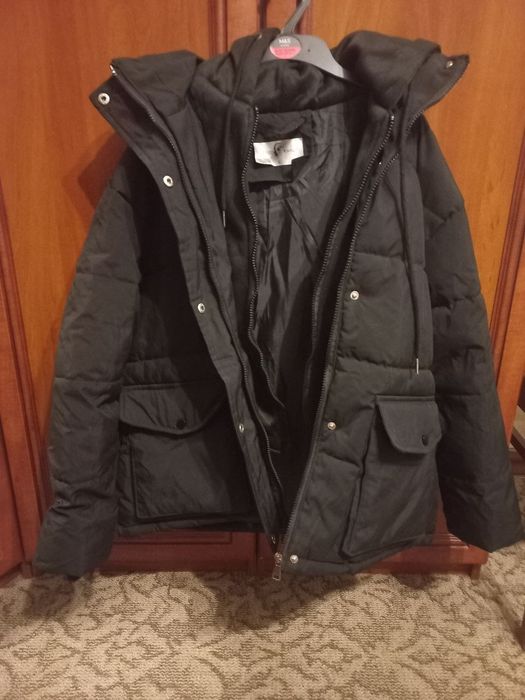 продам зимову куртку