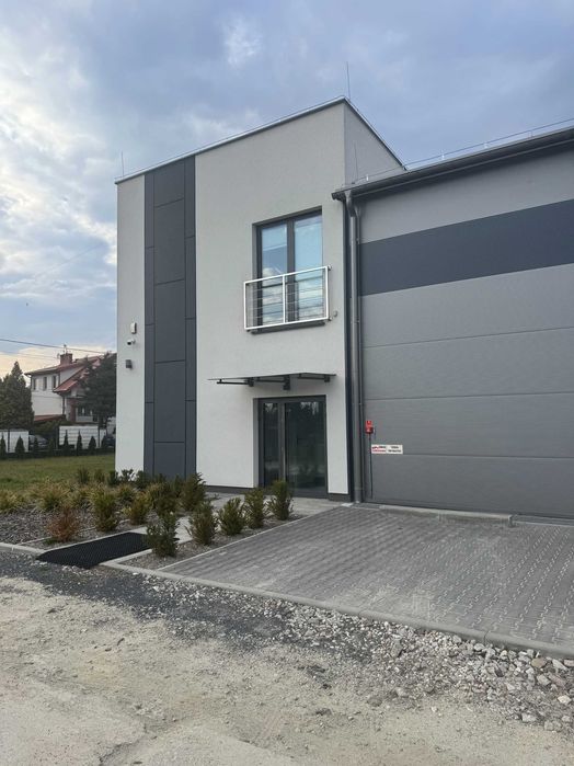 Obiekt magazynowo-biurowy, 550mkw+150mkw + plac 700 mkw