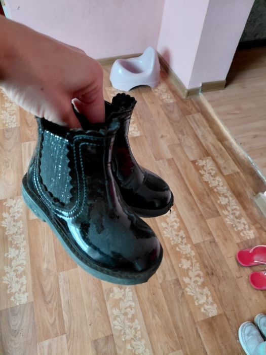 Ботиночки, сапожки, чобітки