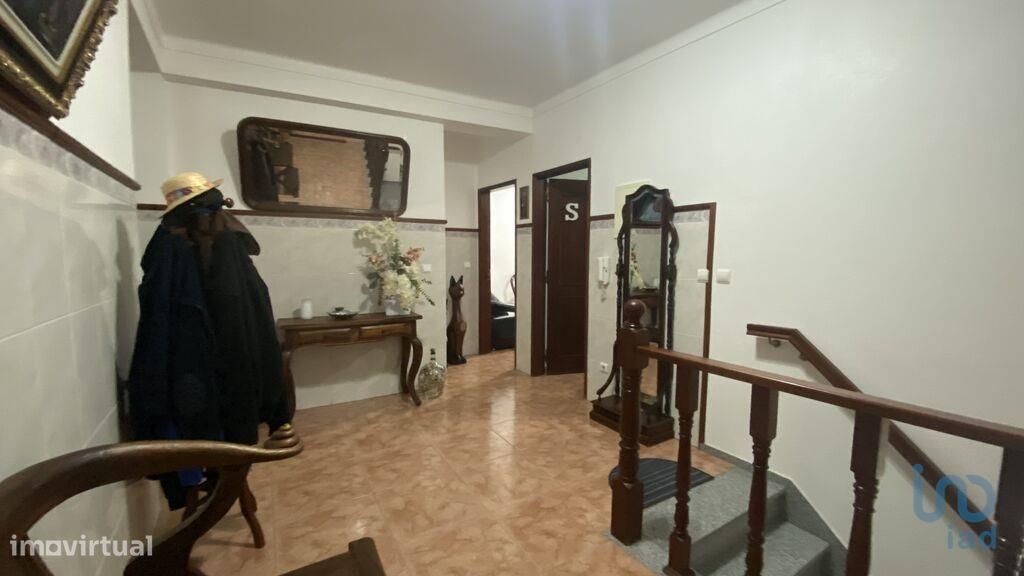 Prédio em Gavião e Atalaia de 246,00 m2
