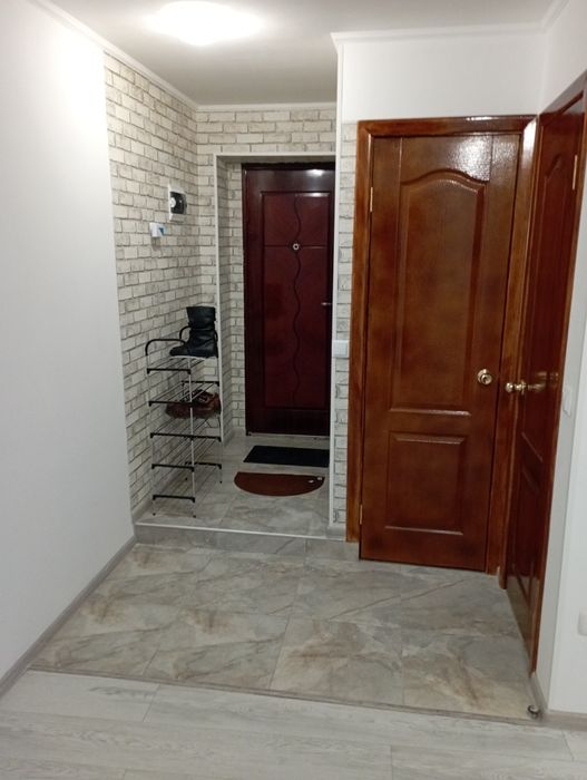 Продам 3 комнатную квартиру в центре