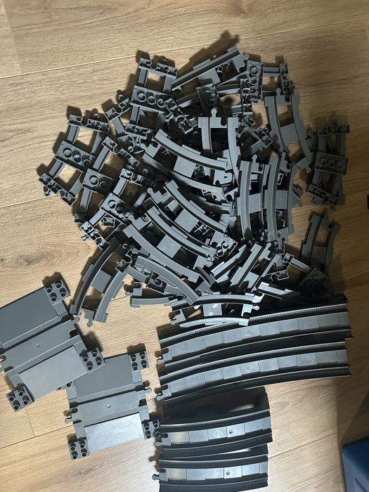 Рейси , поїзд оригінал  lego