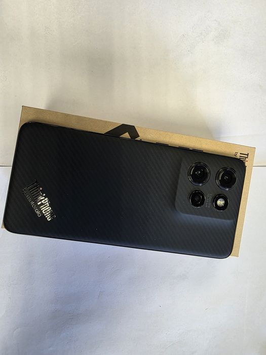 Motorola Thinkphone 25 8GB/256GB Carbon Black