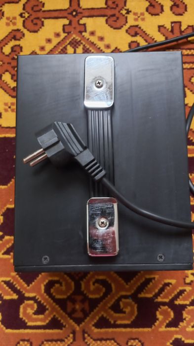 Стабілізатор напруги