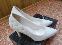 Туфли белые свадебные 37 размер