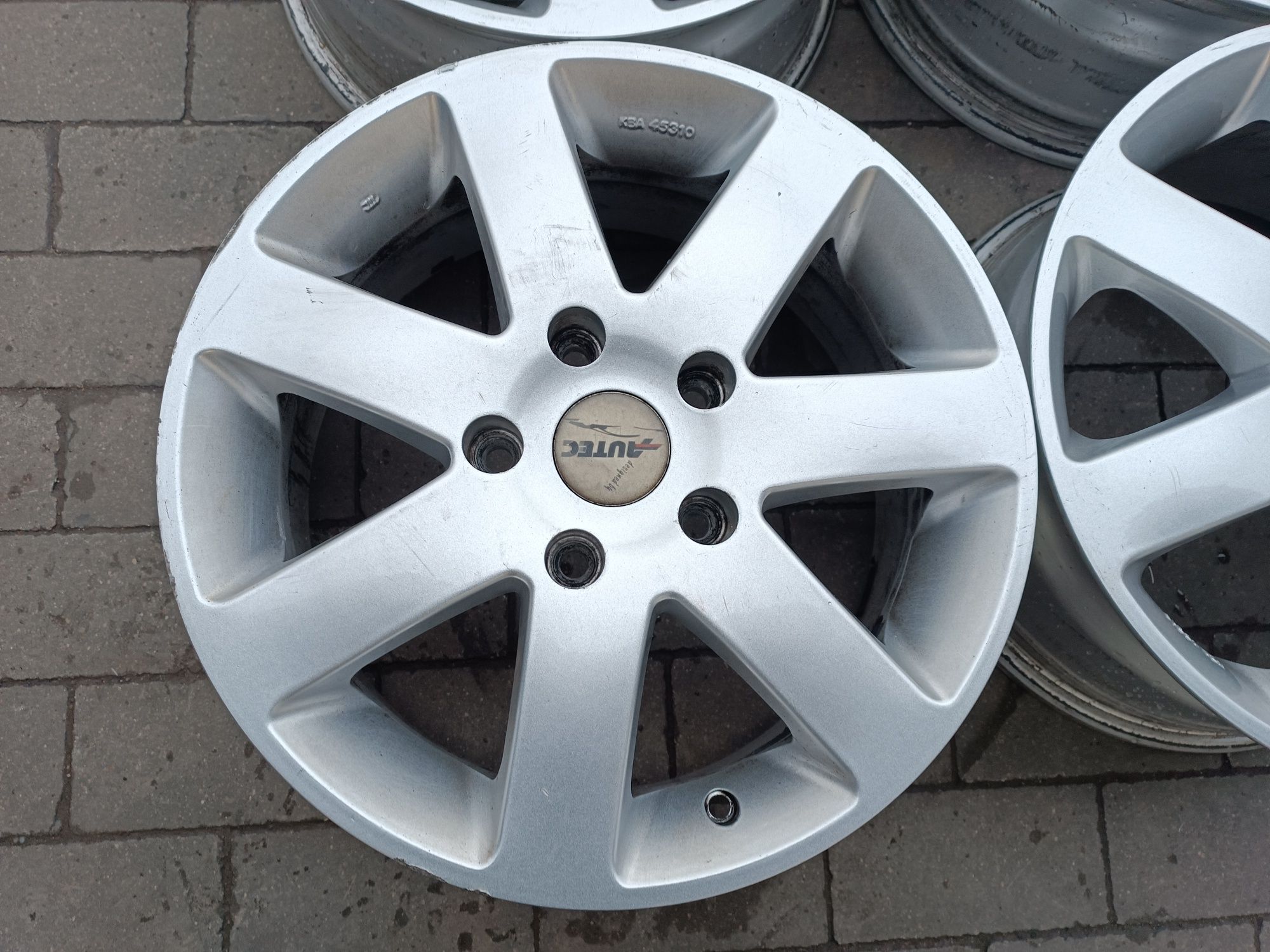 Felgi Alu BMW 3 E36 E46 VW T5 T6 5x120 ET45 7J16