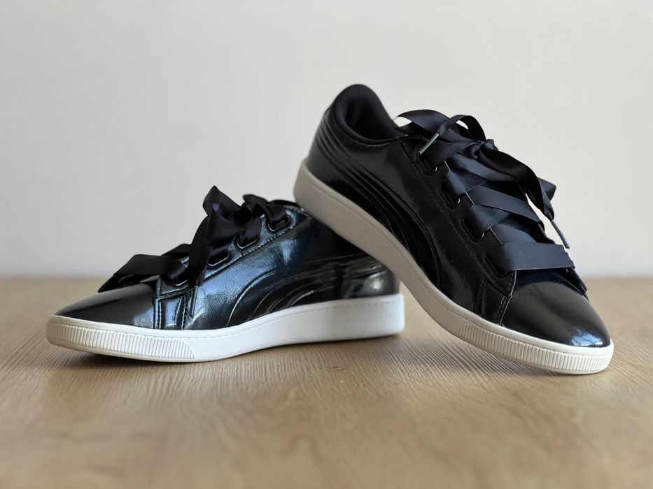 Жіночі кросівки Puma Vikky V2 Ribbon, (р. 40,5)