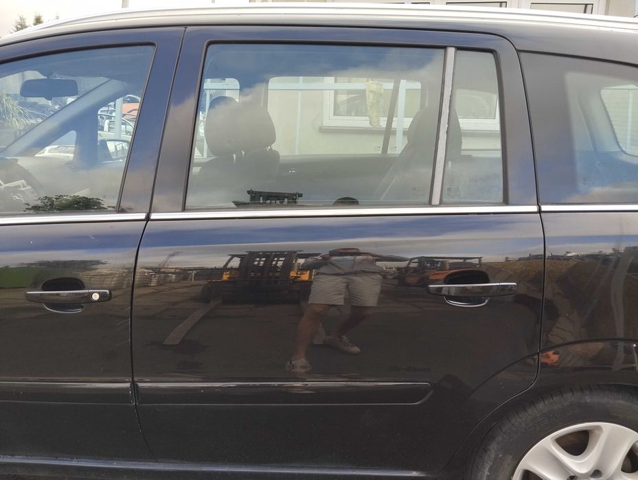 Opel Zafira B 1.8i 2008r.Lift,ECOTEC.Drzwi tylne prawe.