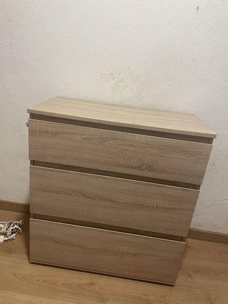 Movel quarto com duas mesas de cabeceira