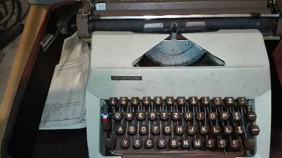 Okazja Maszyna do pisania ŁUCZNIK 1303