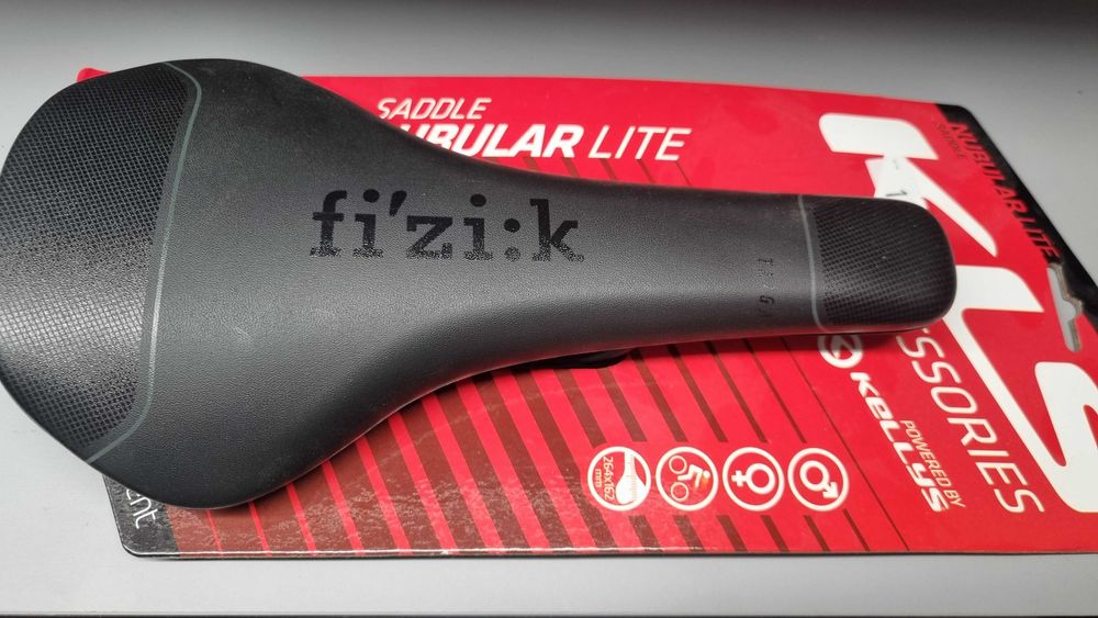 Siodełko rowerowe Fizik, praktycznie nieużywane, z nowego roweru