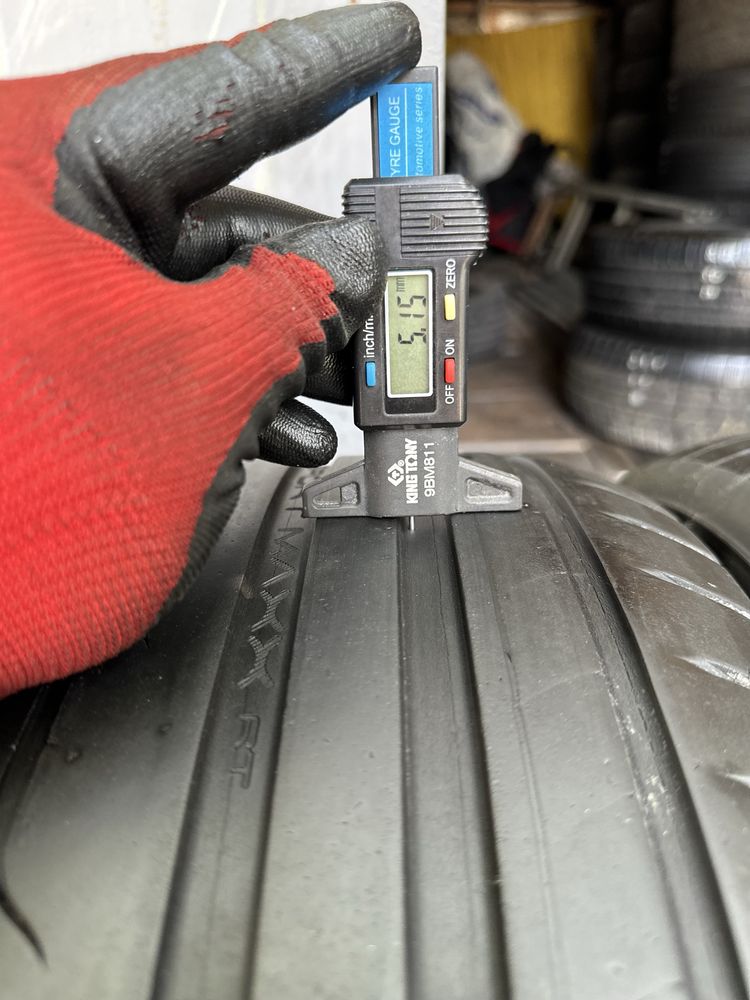 Продам комплект летних шин Dunlop SportMax 225/45 R17