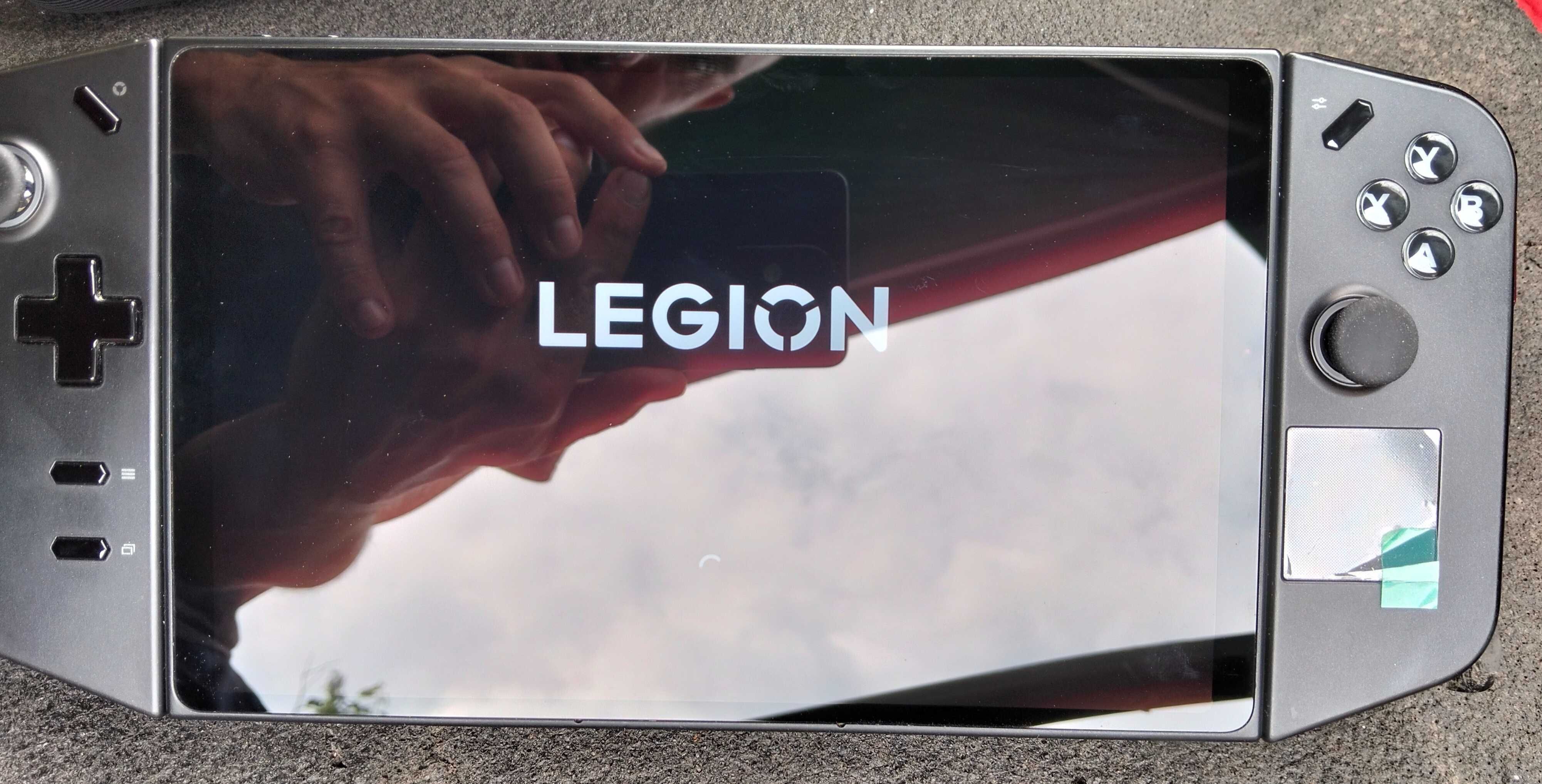 Ігрова приставка портативна Lenovo Legion Go 1Tb