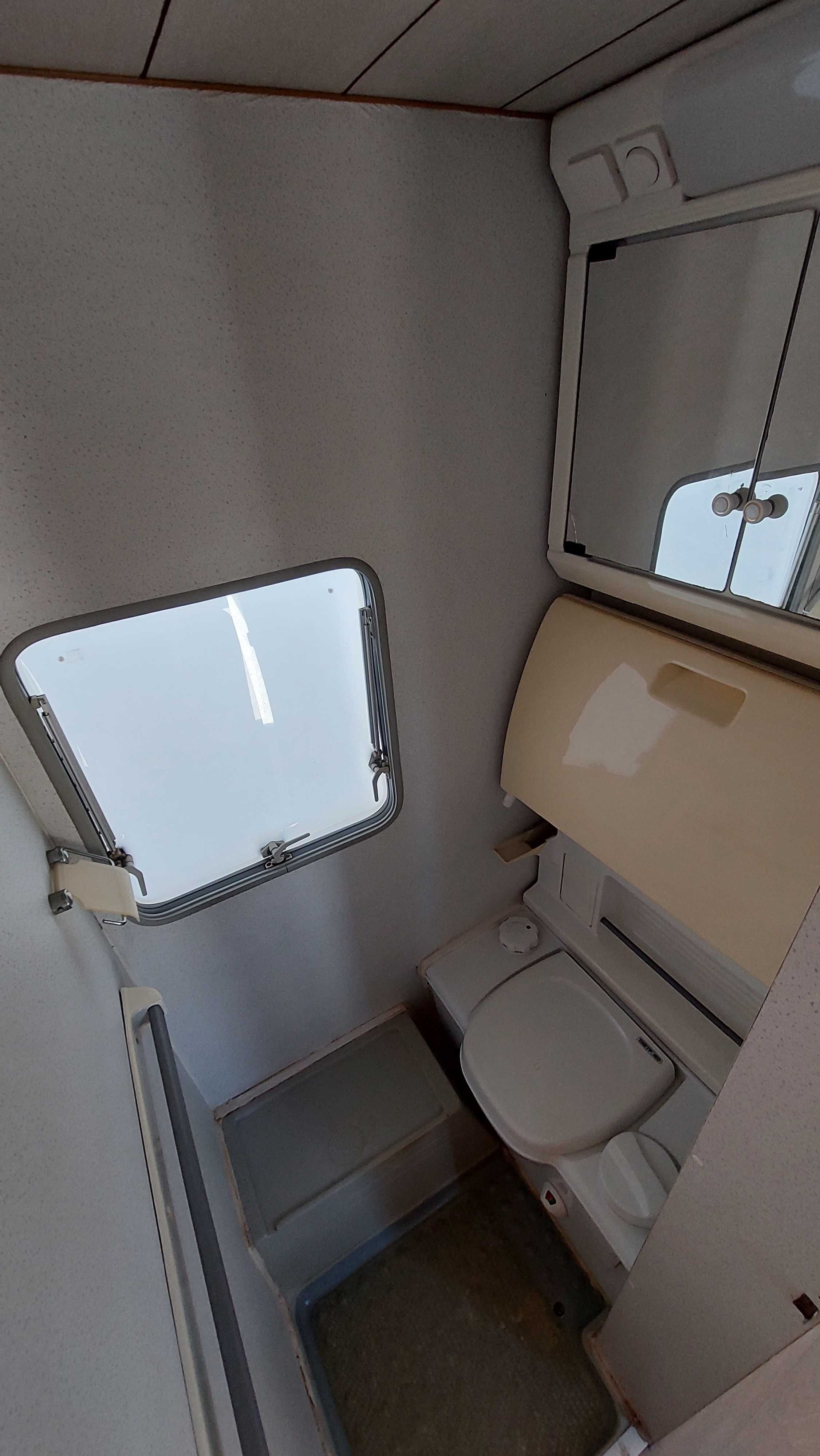 Caravana Sun Roller, A.C., toldo e avançado com documentos