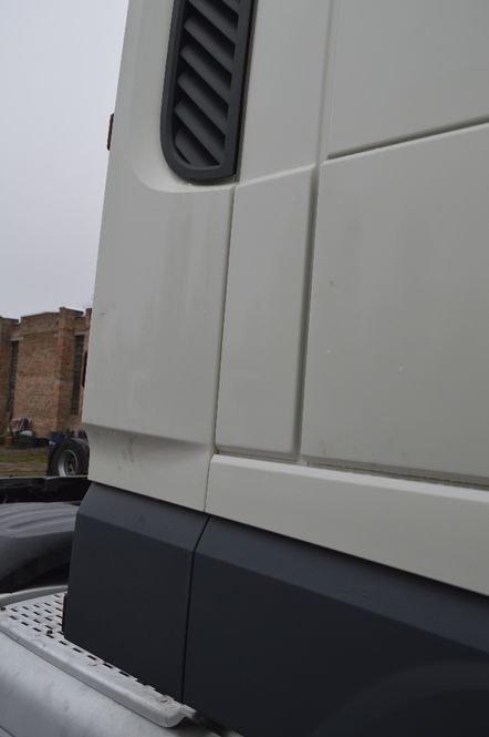 Спойлер комплект кабіни боковий і верхній DAF XF 105  евро 6