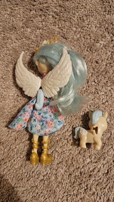 Lalka enchantimals pegaz