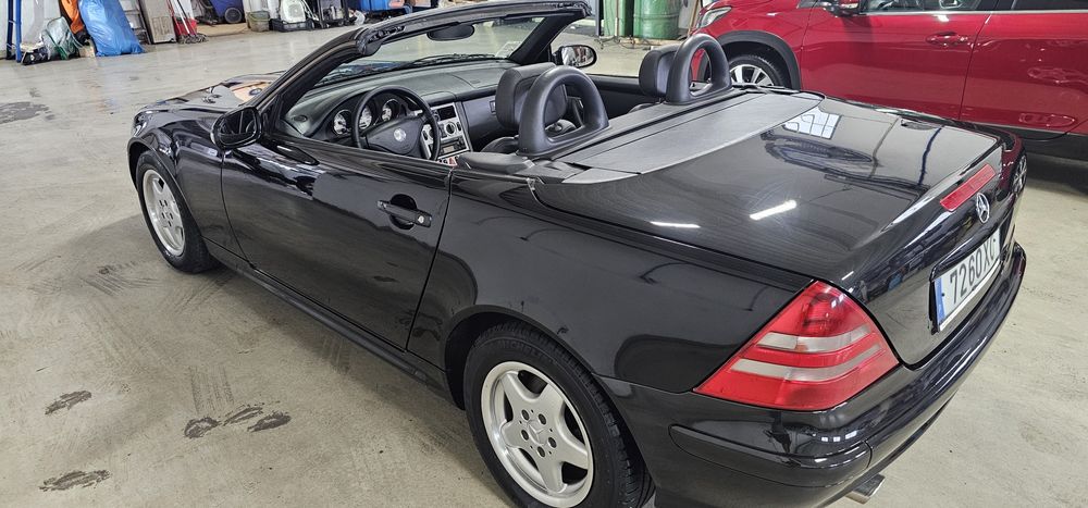 Mercedes SLK 200 rigorosamente novo poucos kms 01