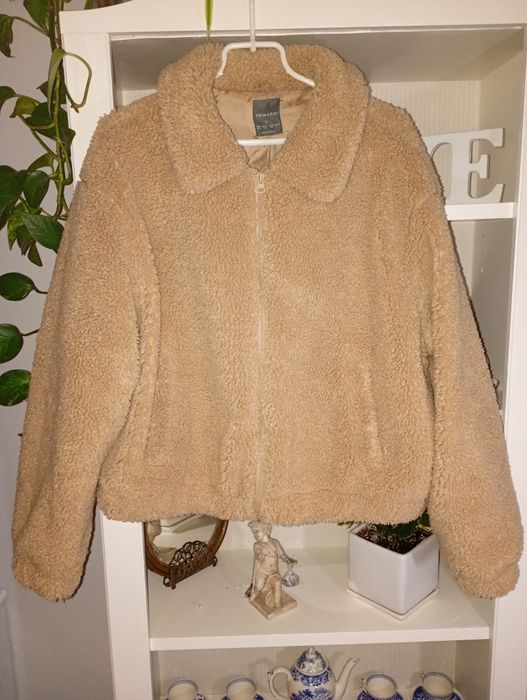 Beżowe damskie sztuczne futerko L