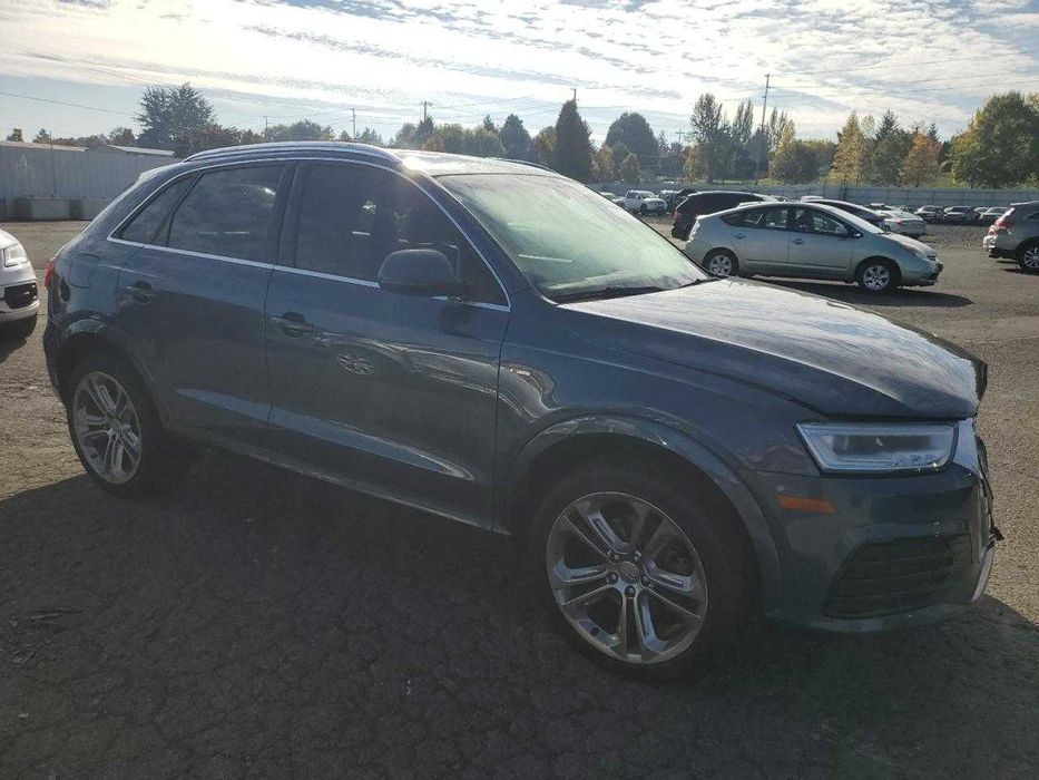 Audi Q3 Prestige 2016 /