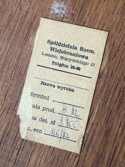 Stolik kawowy okrągły drewniany PRL