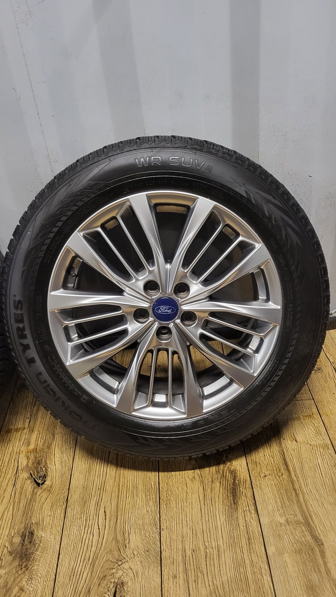 Felgi Ford 18" 5x108 z oponami 225/60 R18 Kuga MK3 ST-Line Vignale