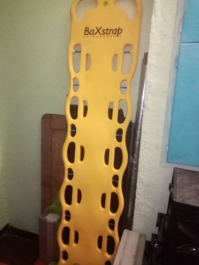 Спиной щит Lаerdal BaXstrap Spineboard