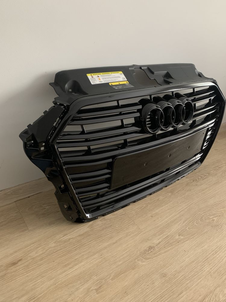 Grill atrapa Audi a3 8v lift czarny