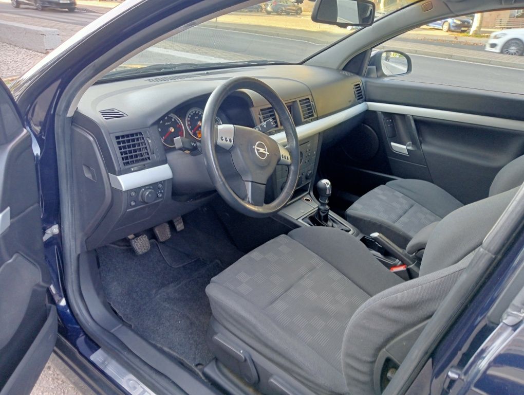 Opel Vectra GTS 2.2 Cdti 130.000 km