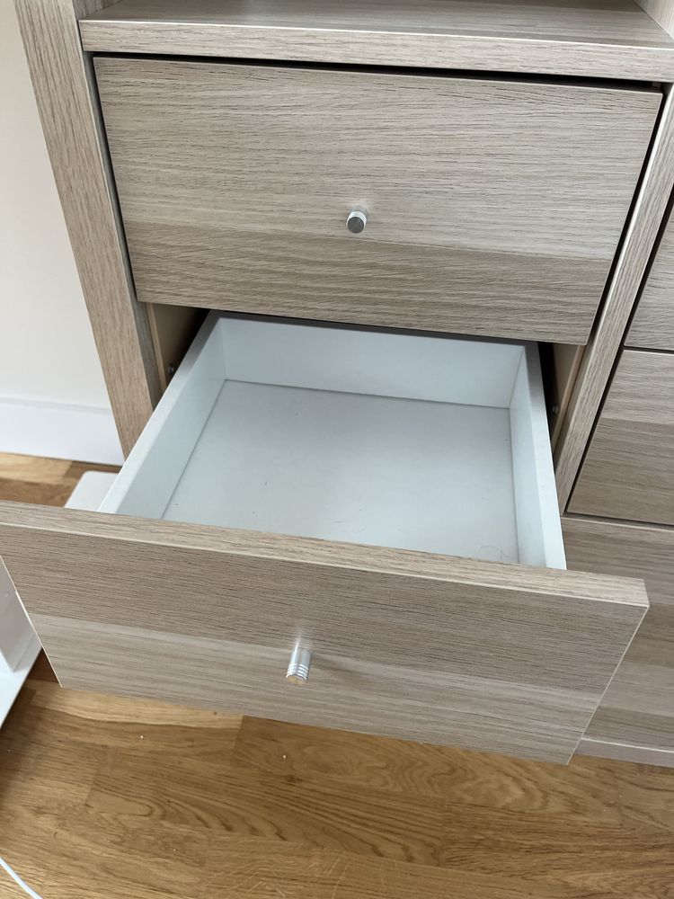 Kallax Ikea imitacja dębu z drzwiczkami i szufladami