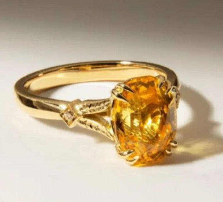 Pierścionek z żółtą cyrkonią r.12