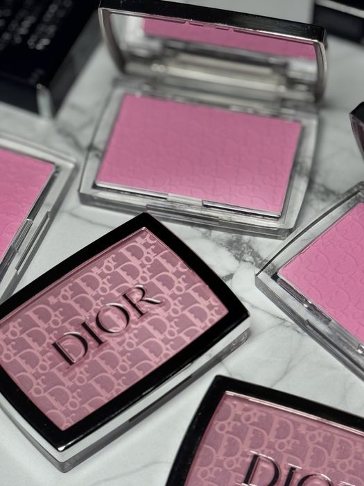 Рум'яна Dior 001