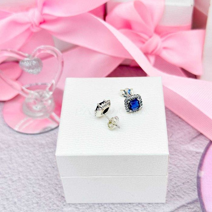 Сережки «Блискучий синій квадрат»