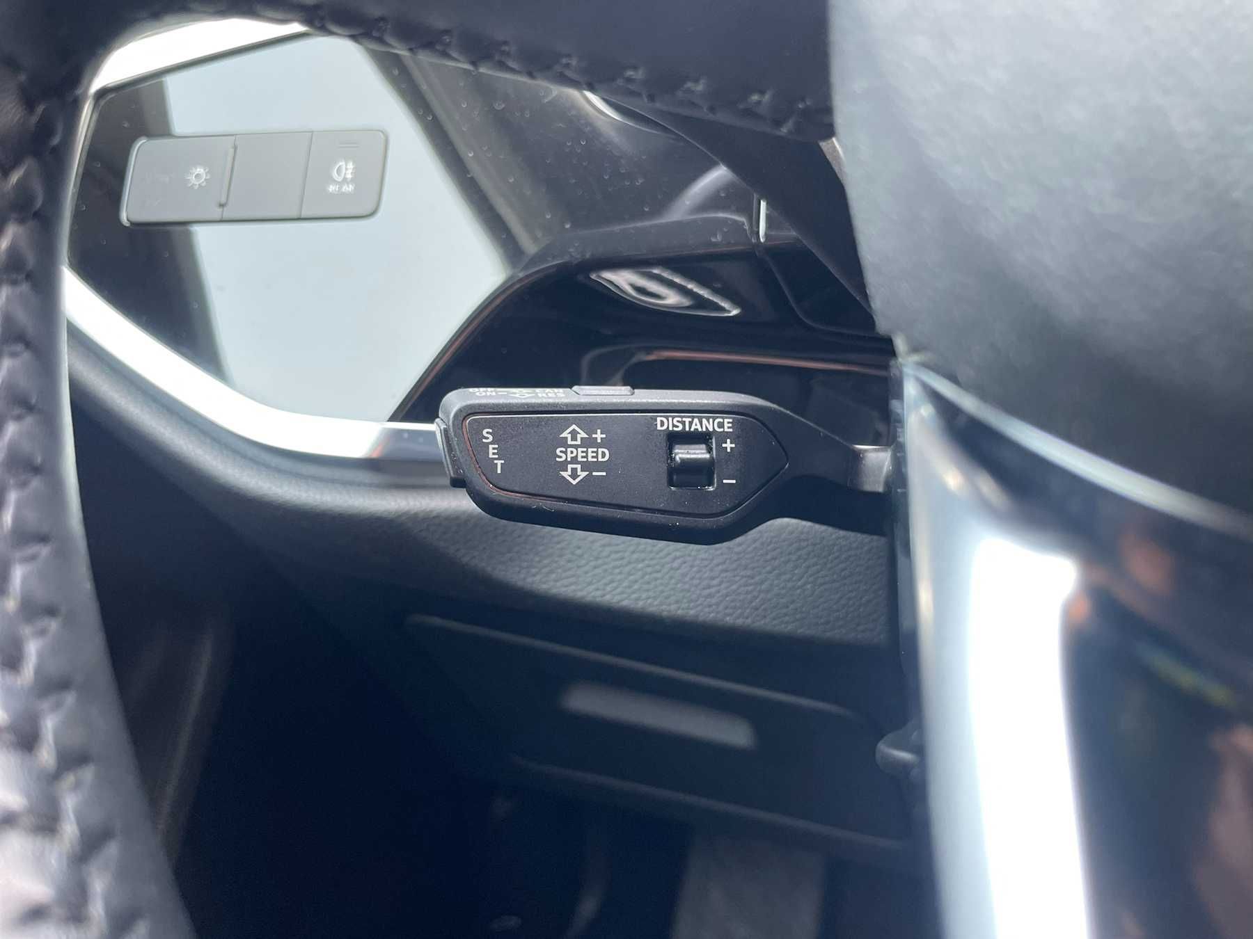 Audi Q3     2019